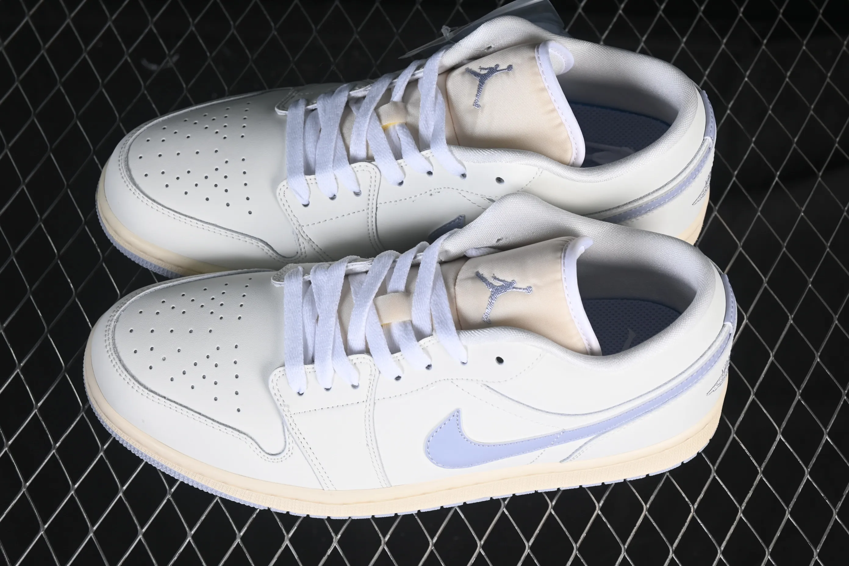 All categories Air Jordan Jordan series basketball shoes Air Jordan 1 Low Air Jordan 1 Low AJ1 Joe 1 Mi Bailan low-top cultural casual sneakers DC0774-106